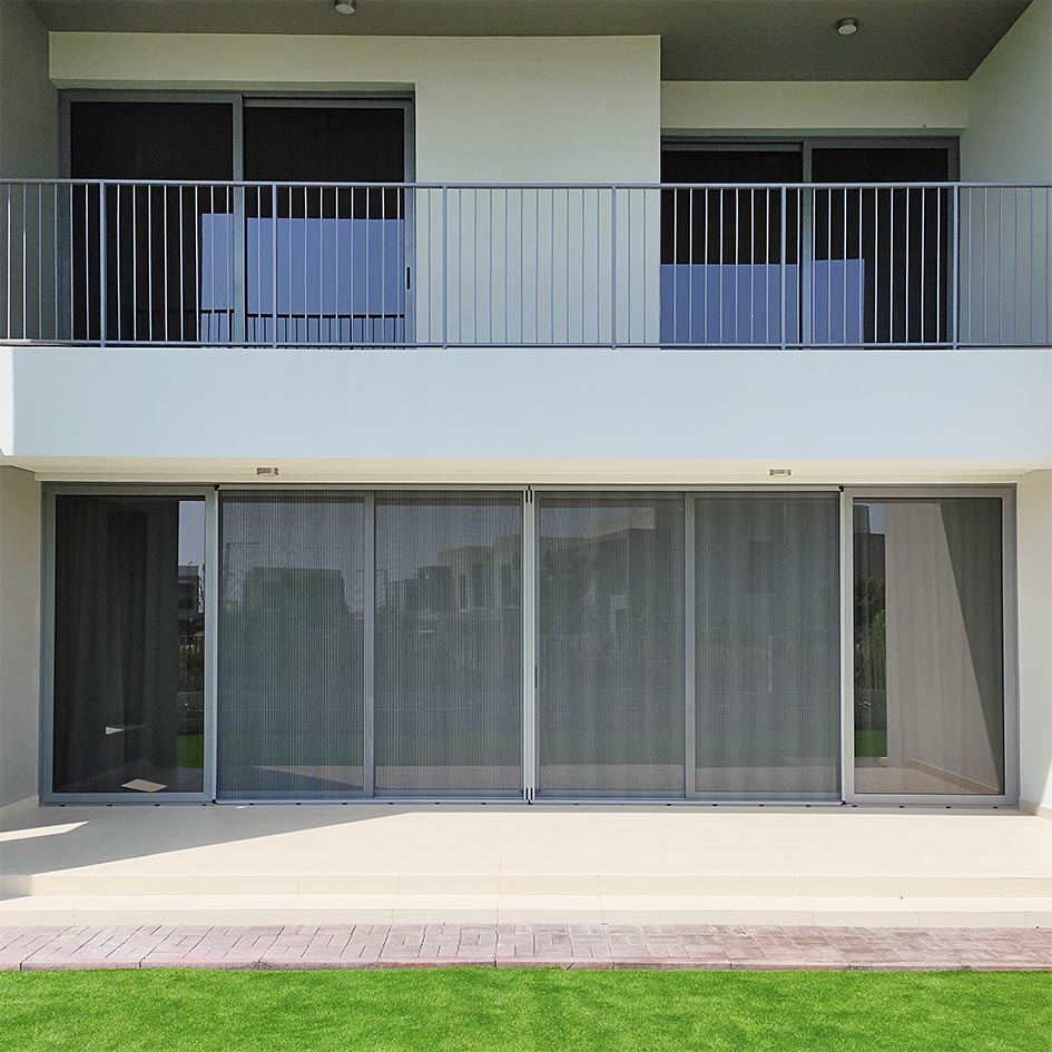 Sidra wide double grey sq Pleated Screens